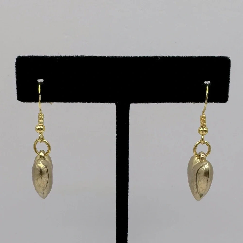 VINTAGE Gold-Tone Puffy Heart Dangle Earrings